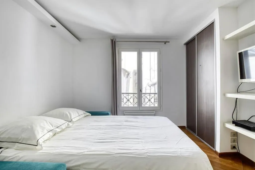 公寓 Studio Charmant A Deux Pas De L'Elysee Luxe Et Confort Au Coeur De 巴黎